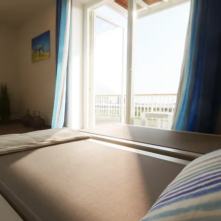 Easy Living Hotel 3*