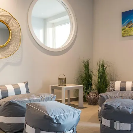 Easy Living Szálloda 3*