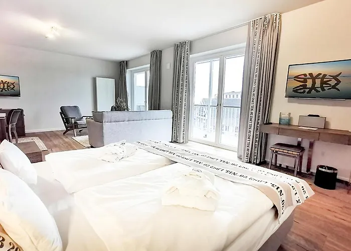 Hotell Easy Living List