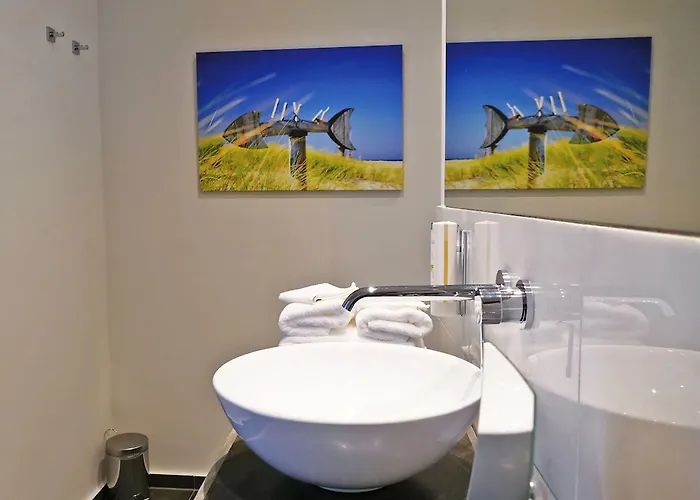 Easy Living Hotel 3*