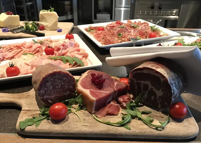 Hotel Easy Living List