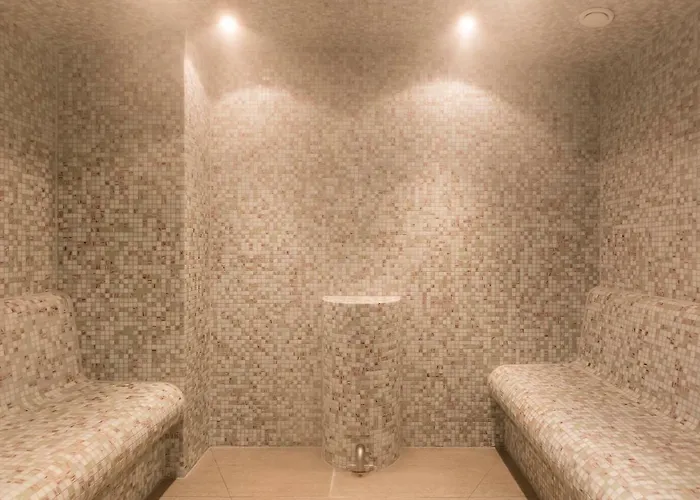 Hotell Easy Living List